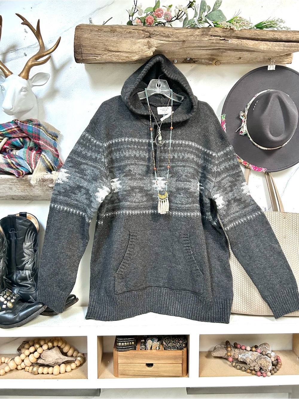 Aztec wool blend boho hooded sweater w southwestern country cabin vibe